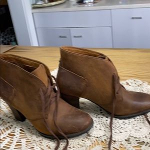 Women’s boots
